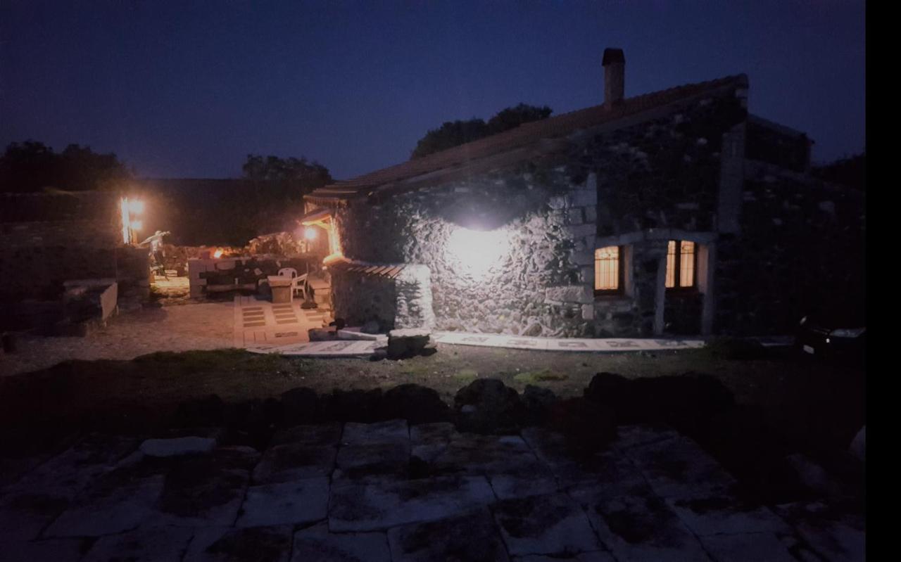 Su Montiju De Sa Falada Manna Cheremule Luaran gambar